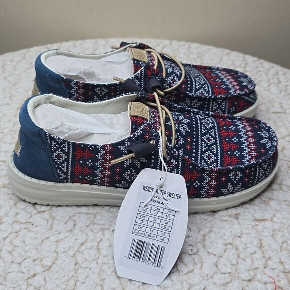 NWT Hey Dude Wendy Winter Sweater Size 7 - Picture 2 of 8